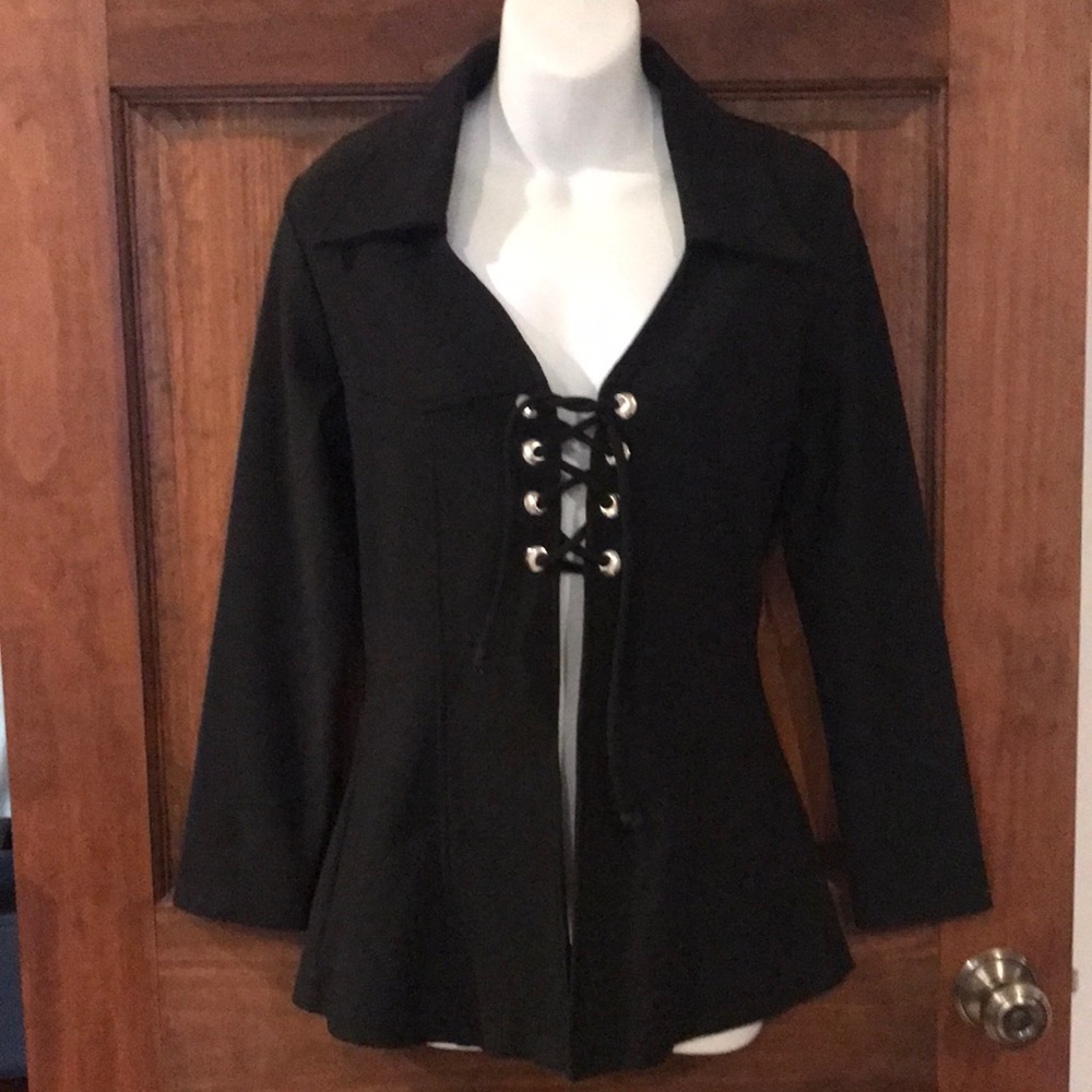 Pia Black Top